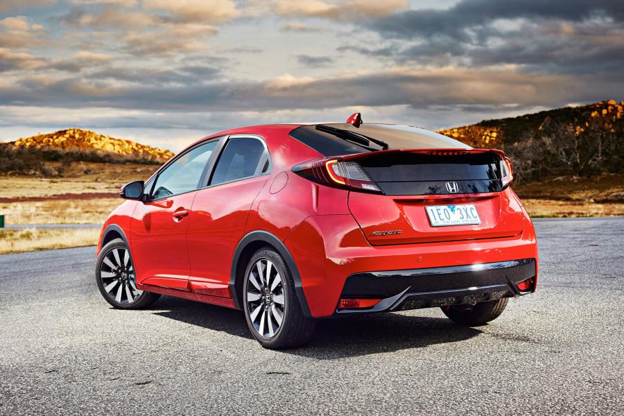  Honda Civic Hatchback 2015 года  (AU) (фото 2 из 15)